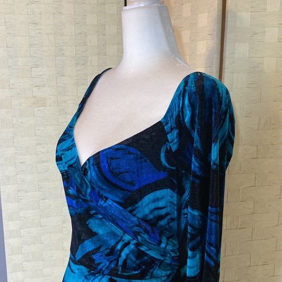 VENUS DRESS BLUE GREEN BLACK BODYCON LONG SLEEVED COCKTAIL DRESS V NECK … - Picture 5 of 13